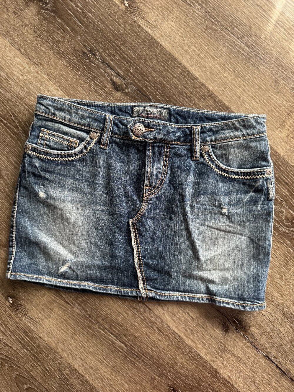 Vtg Y2K Silver Ravi distressed stretch denim low rise mini skirt / sz 28
